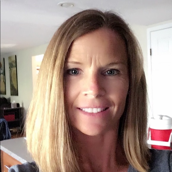 Meet your Posher, Stacie - Picture 1 of 1